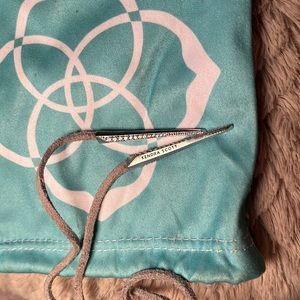 ❌SOLD❌ KENDRA SCOTT Silver Pierce Choker in Grey Suede 💎